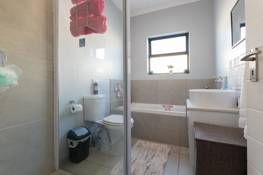 3 Bedroom Property for Sale in Atlantic Sands Private Estate Western Cape